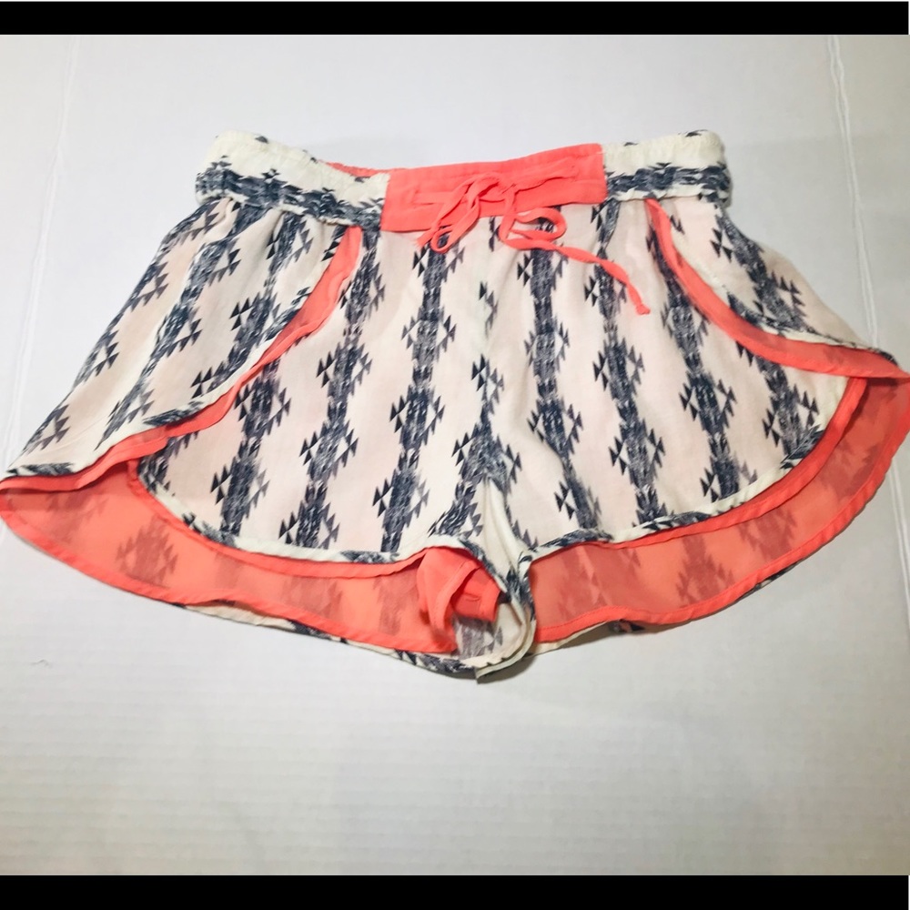 🌵Zara Aztec Print Shorts